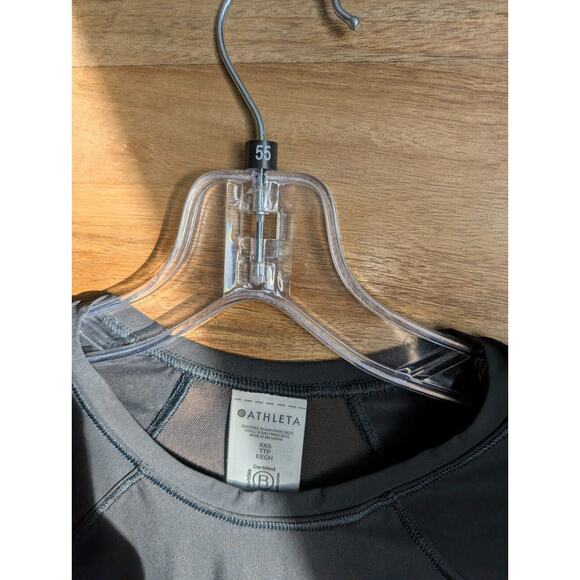 Athleta Ultimate Mesh Top Women 2XS Black Active Athleisure Breathable Quick Dry - Picture 3 of 3